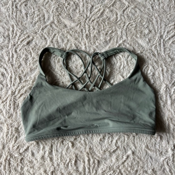 Lululemon Free to Be Bra Wild *Light Support, A/B Cup - Grey Eucalyptus - Picture 2 of 5